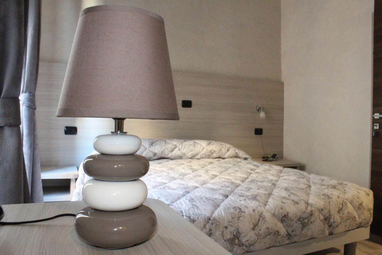 Ricci Rooms Генуа Стая снимка